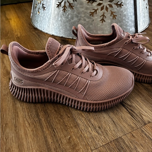 Skechers BOBS Sport Geo
- New Aesthetics. Light mauve. 6 1/2. - Picture 5 of 9